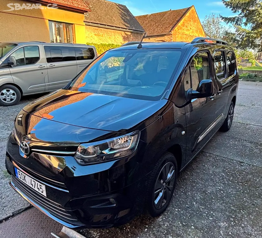 Toyota Proace City, Family Plus 1.2 benzín, 81 kW